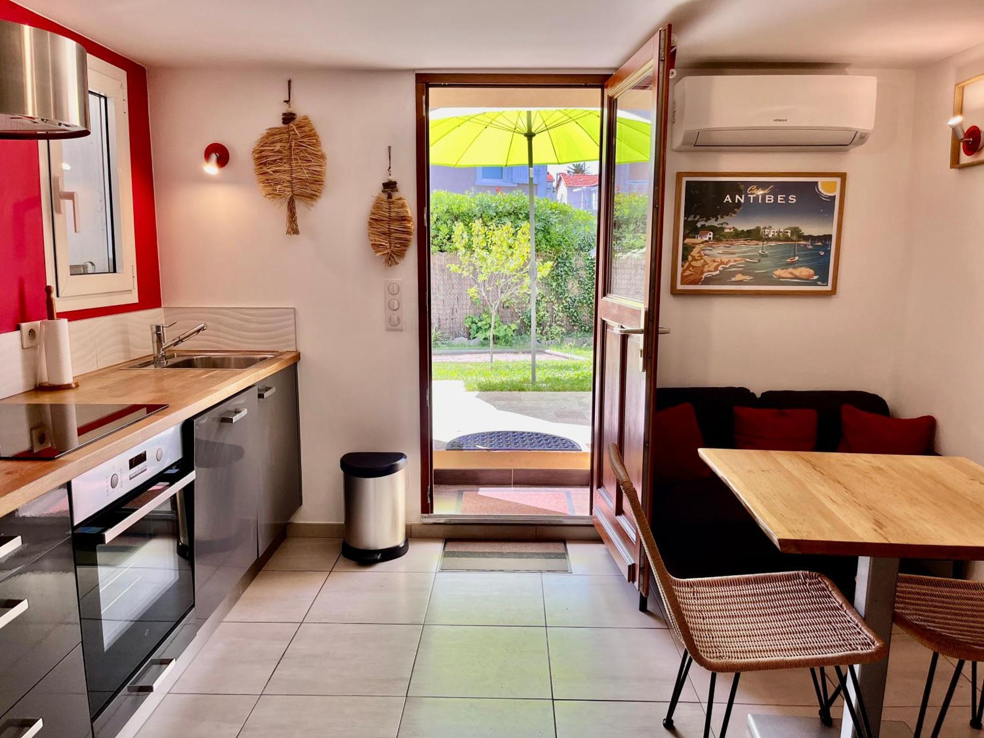Appartement Deux Pieces Donnant Sur Un Jardin Antibes Exteriér fotografie